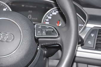 2017款奥迪A6L 3.0T自动45TFSI quattro运动型