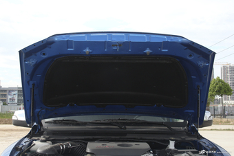 2018款领主2.5T手动两驱精英型大双JE4D25Q5A