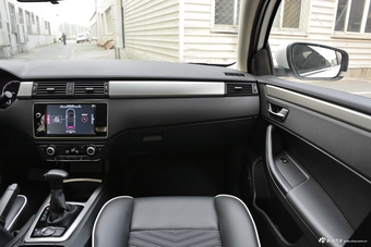 2017款观致3三厢1.6L自动致悦型