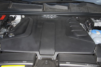 2016款奥迪Q7 2.0T自动40TFSI S-Line运动型