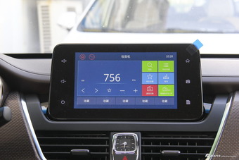 2017款宝骏730 1.5T手动时尚型7座