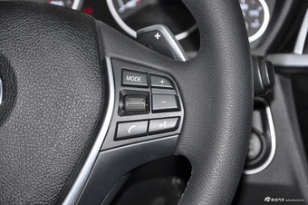 2017款宝马3系2.0T自动M运动型320Li