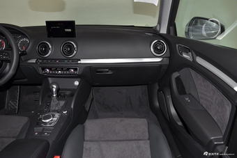 2017款奥迪A3 1.4T自动Sportback 35 TFSI运动型