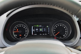 2017款比亚迪e5 300 尊贵型