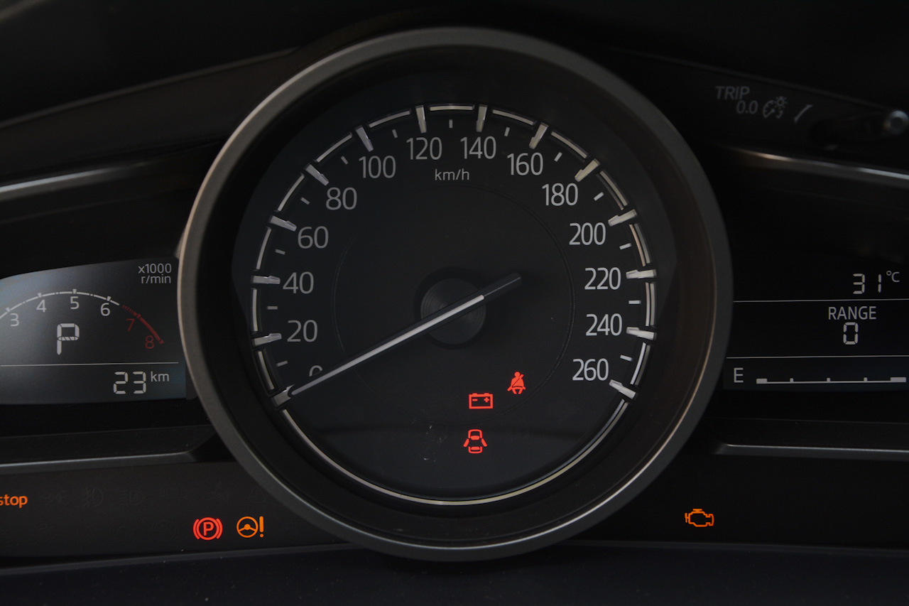 2018款马自达CX-4 2.0L自动两驱蓝天领先版