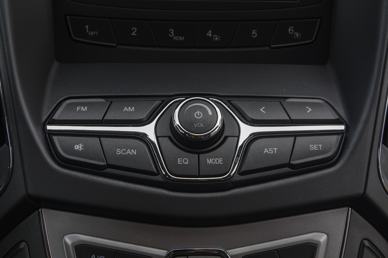 2017款艾瑞泽5 1.5L手动领潮版