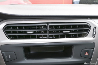 2018款全新爱丽舍1.6L手动舒适型