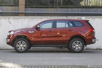 2016款撼路者2.0T自动四驱豪华版汽油