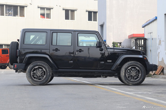 2016款牧马人3.0L自动75周年致敬版