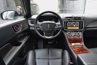 2017款林肯大陆2.0T自动两驱尊耀版