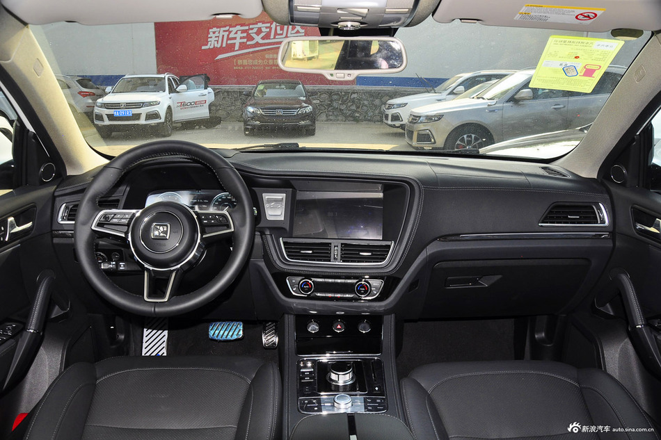 2016款众泰T600 2.0T自动旗舰型运动版