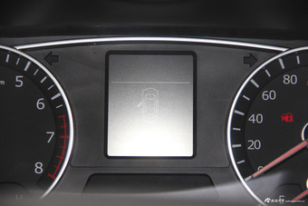 2015款陆风X7 2.0T自动全景旗舰版