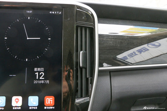 2018款比亚迪宋MAX 1.5T自动智联豪华型6座
