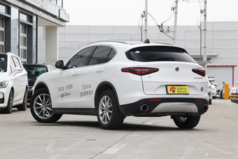 2017款Stelvio 2.0T 200HP自动豪华版