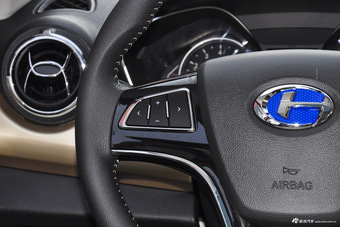 2016款昌河Q35 1.5L自动精英炫智版