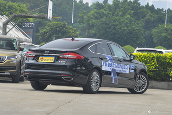 2017款蒙迪欧2.0L自动 HEV 智尊旗舰型