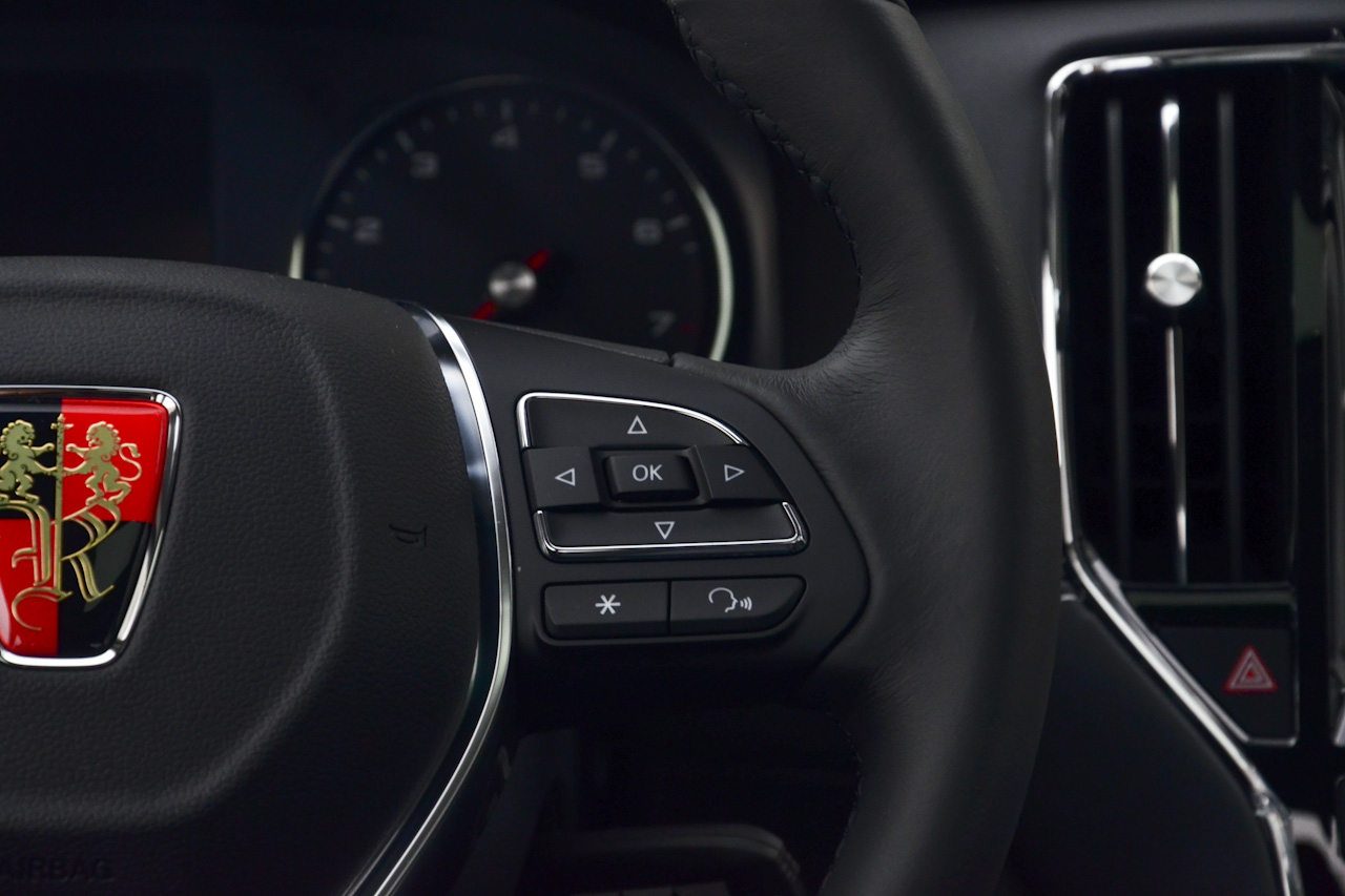 2017款荣威i6 1.0T手动豪华版16T