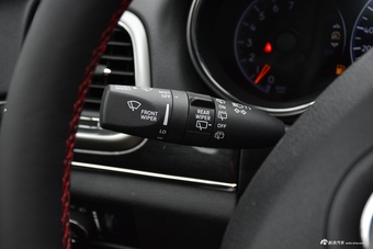 2018款大切诺基3.6L自动高性能四驱版