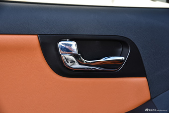 2015款海马S7 2.0L手动改款纵骋型