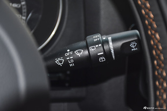 2016款北京BJ40L 2.3T自动四驱尊享版