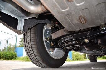 2017款奔腾X80 1.8T自动豪华型