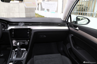 2018款蔚揽2.0T自动两驱畅行版380TSI