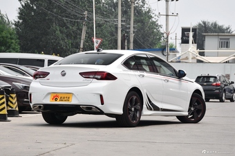 2018款君威GS 2.0T自动穿越火线联名限量版28T