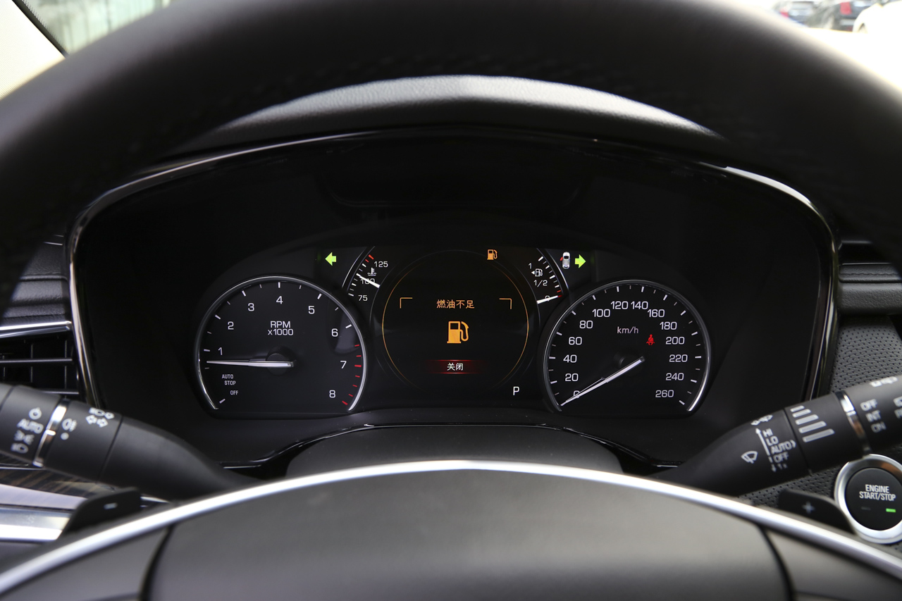 2018款XT5 2.0T自动25T豪华型