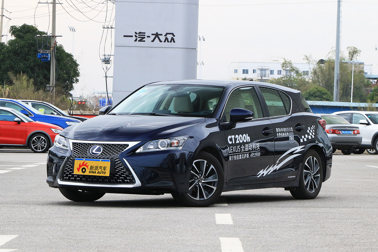 2017款雷克萨斯CT200h 舒适版单色 