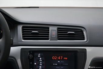 2017款朗行1.2T自动舒适版180TSI DSG