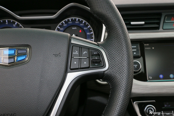 2017款吉利远景X3 1.5L自动尊贵型