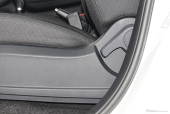 2016款森雅R7 1.6L手动舒适型 