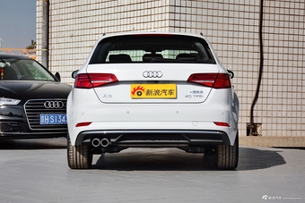 2018款奥迪A3 30周年型2.0T自动Sportback 40 TFSI风尚型