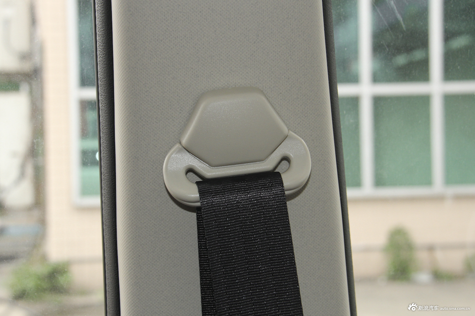 2017款欧尚1.5L手动标准型