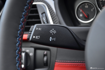 2018款宝马M4 3.0T 双离合双门轿跑车迷限量版