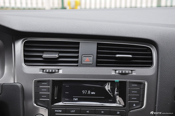 2016款高尔夫1.6L自动时尚型