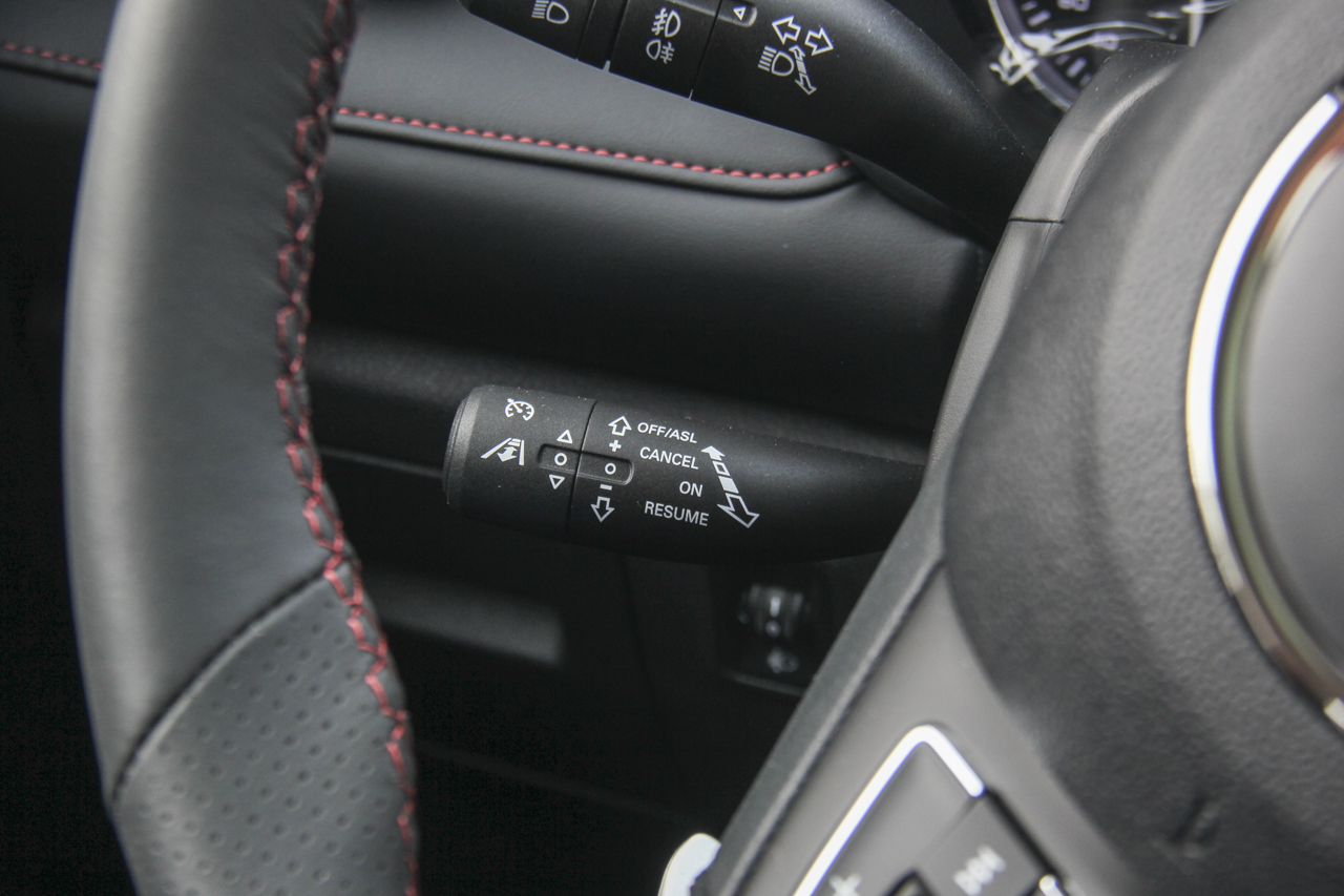 2018款名爵HS 1.5T自动两驱20T荷尔蒙劲情版 