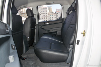 2015款拓陆者2.8T手动柴油四驱进取版