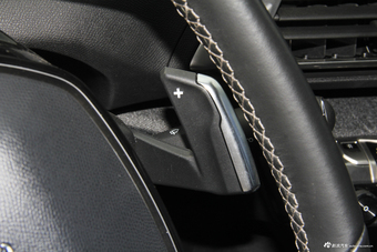 2017款标致4008 1.8T自动380THP豪华GT版