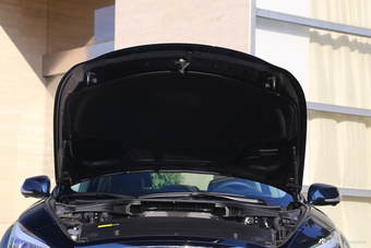 2017款英菲尼迪Q70L 2.5L自动豪华版