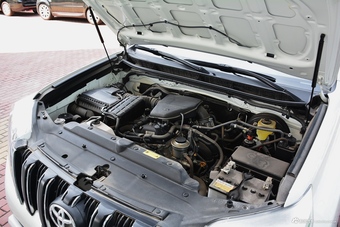 2016款普拉多三门版2.7L GX-R V6 中东版