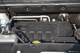 2017款北汽威旺 M50F 1.5L 手动豪华型 白色