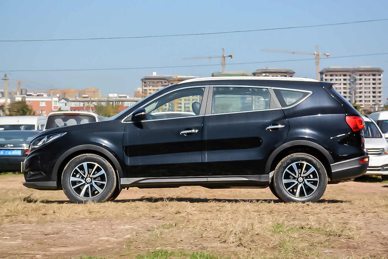 2016款东风风光580 1.5T自动豪华型CVT