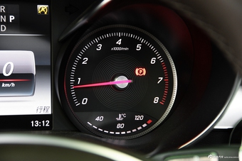 2017款奔驰GLC300 2.0T自动 4MATIC豪华型