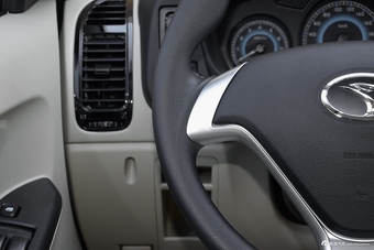 2017款V3菱悦1.5L手动基本型