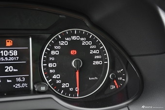 2017款奥迪Q5 Plus 2.0T自动40TFSI进取型