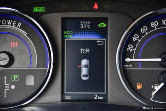 2016款雷凌双擎1.8L自动精英天窗版