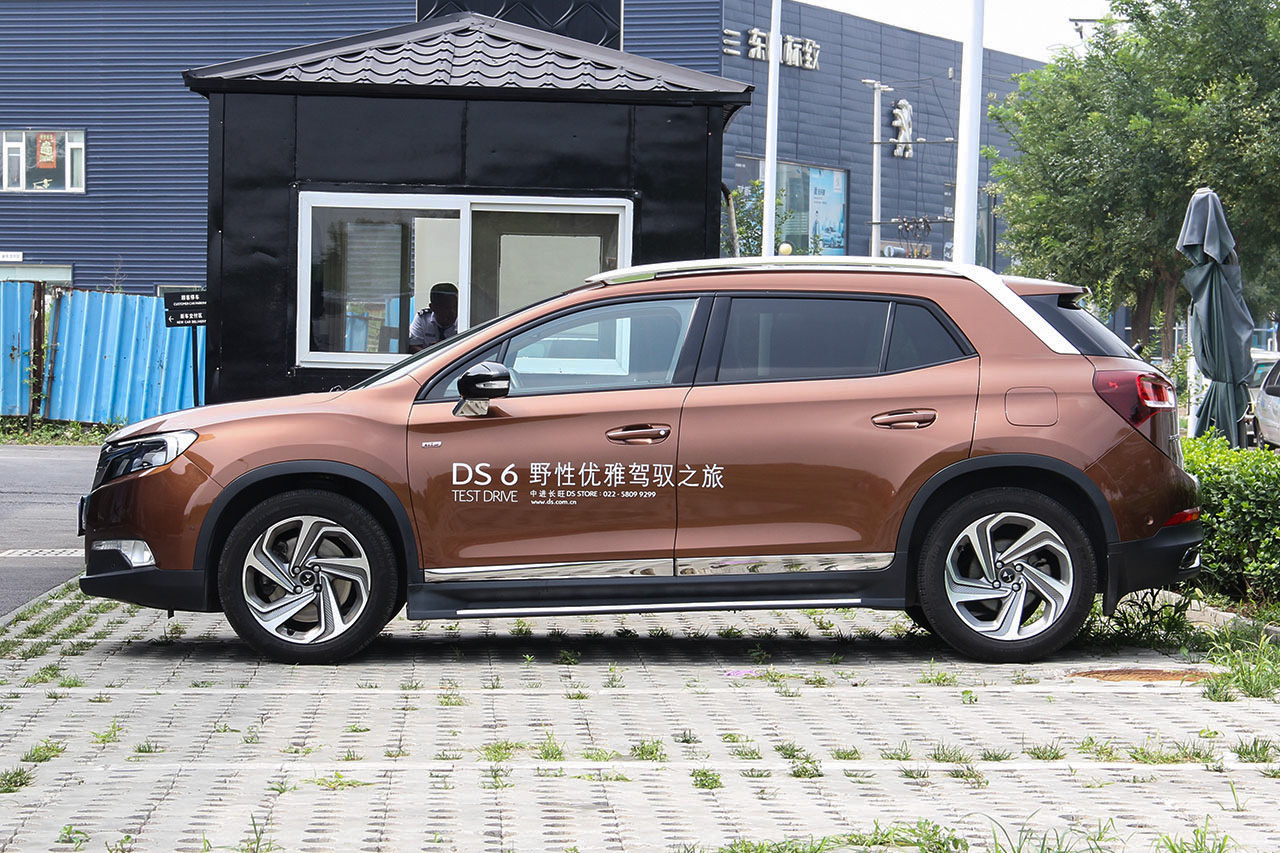 2016款DS 6 1.6T雅致版THP160