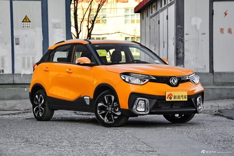 2017款风神AX4 1.6L自动潮尚型