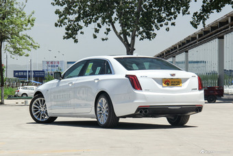 2017款CT6 3.0T自动40T领先型